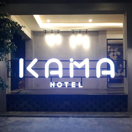 Kama Hotel Medan Buitenkant foto
