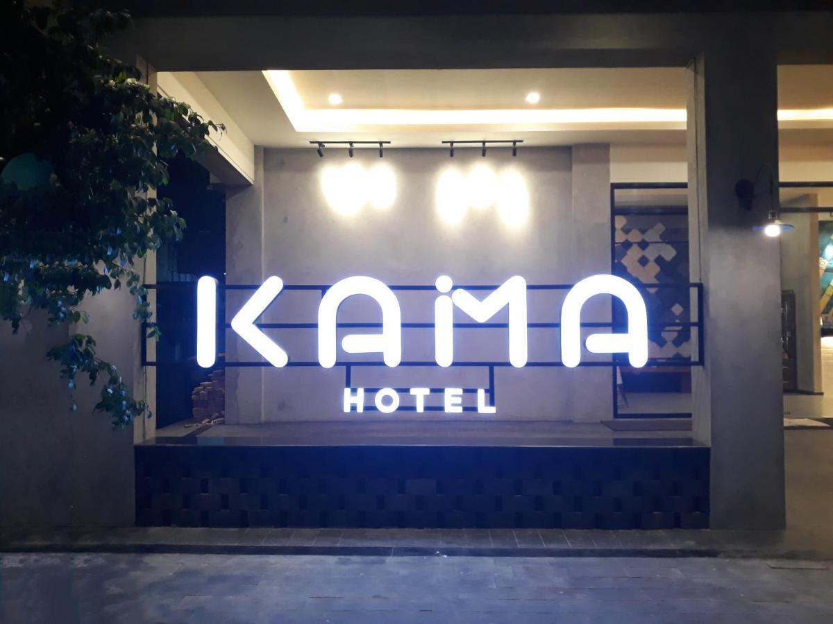 Kama Hotel Medan Buitenkant foto