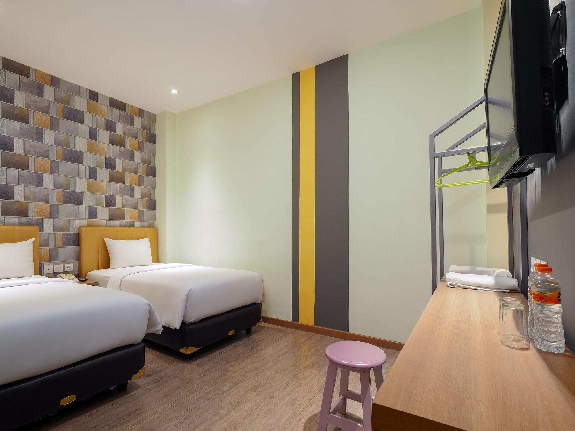 Kama Hotel Medan Buitenkant foto