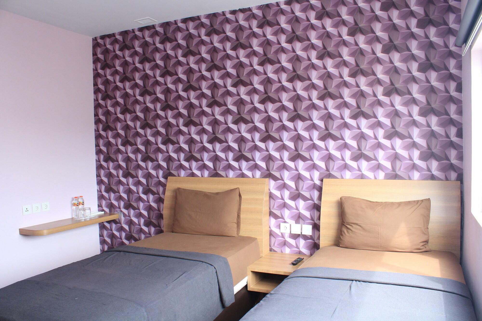 Kama Hotel Medan Buitenkant foto